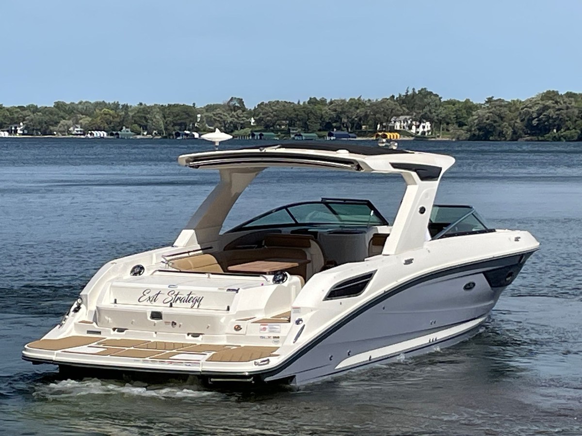 Sea Ray 350 SLX — 2022 Sea Ray 350 SLX — fotoğraf 4
