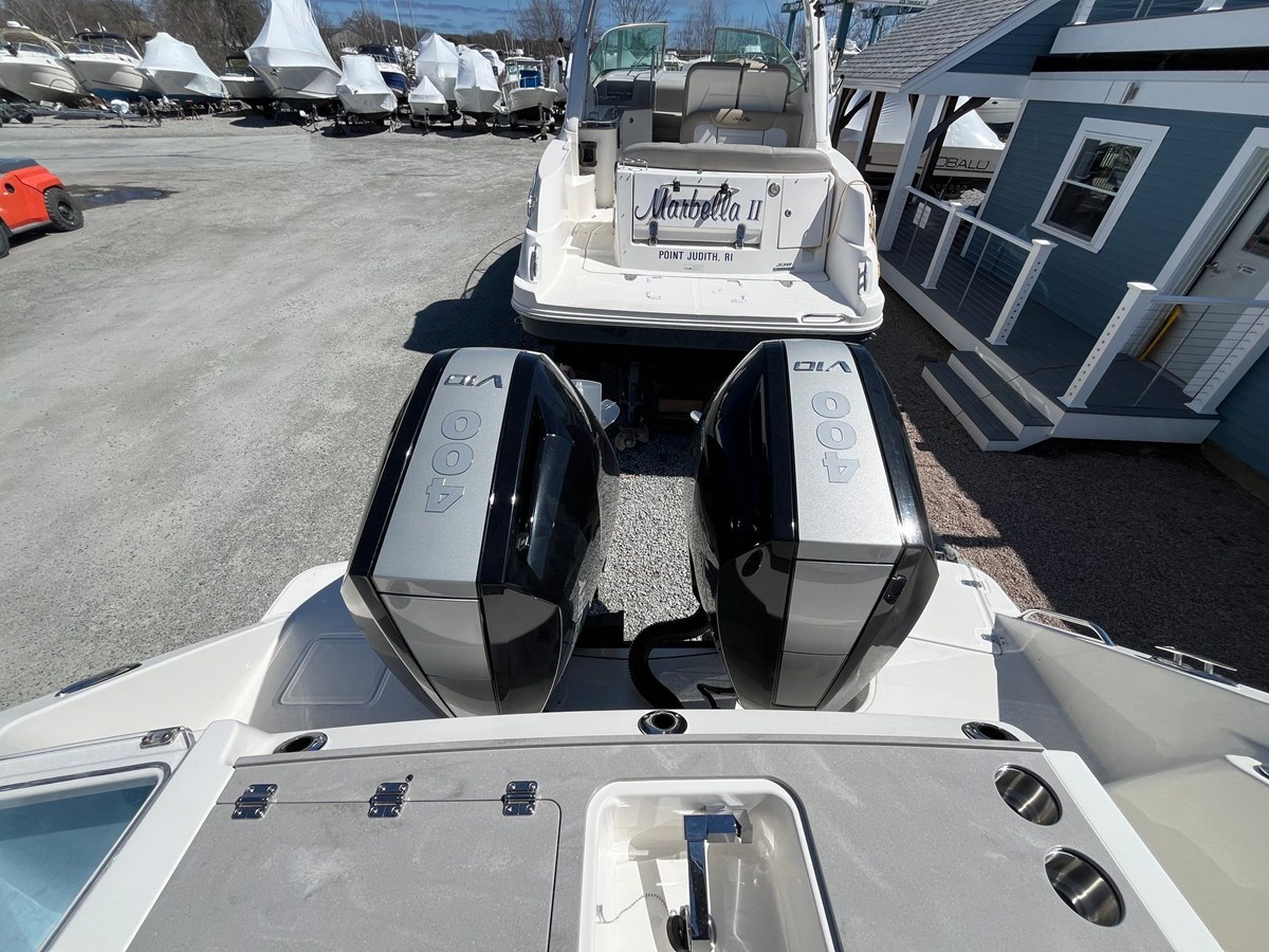 Boston Whaler 330 Vantage — 2026 Boston Whaler 330 Vantage — fotoğraf 4