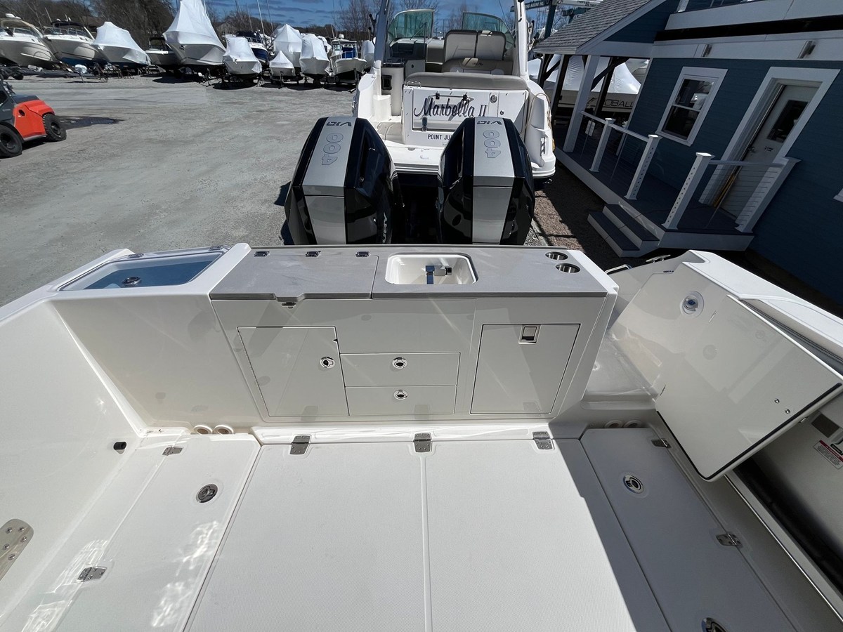 Boston Whaler 330 Vantage — 2026 Boston Whaler 330 Vantage — fotoğraf 5