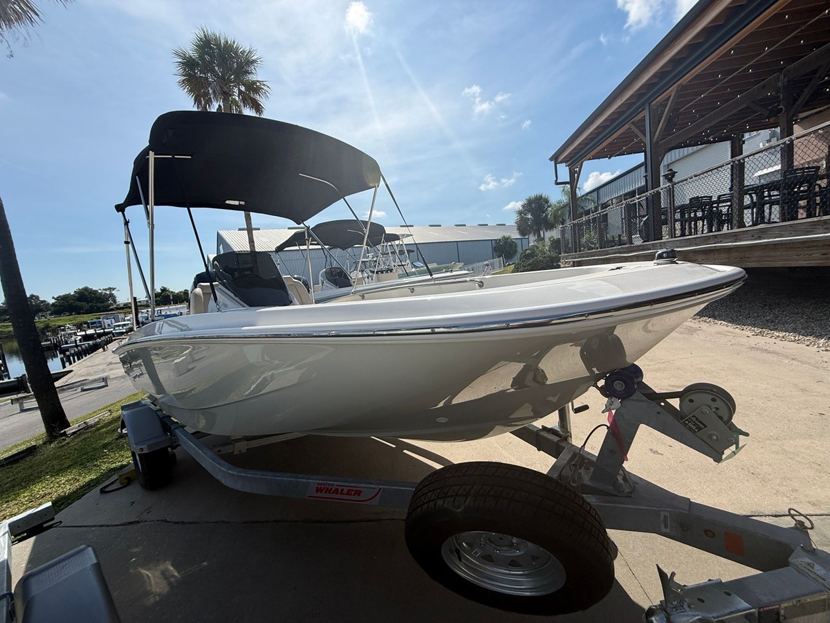 Boston Whaler 160 Super Sport — 2027 Boston Whaler 160 Super Sport — fotoğraf 4