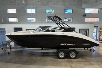 YAMAHA AR250