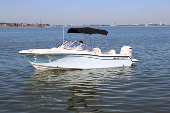 GRADY-WHITE FREEDOM 215