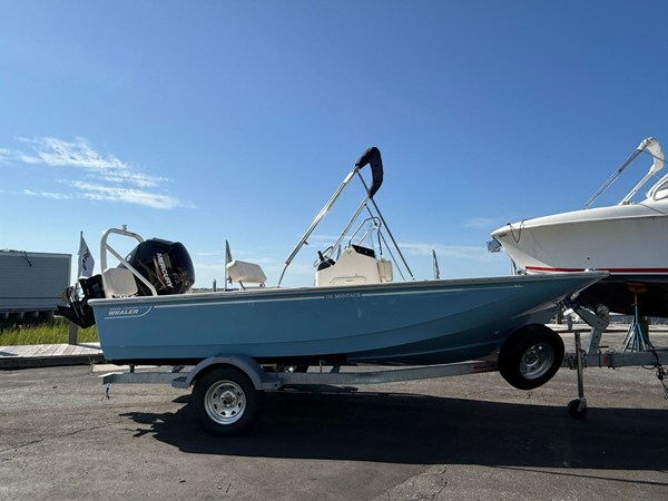 BOSTON WHALER 170 MONTAUK — 2027 Boston Whaler 170 Montauk