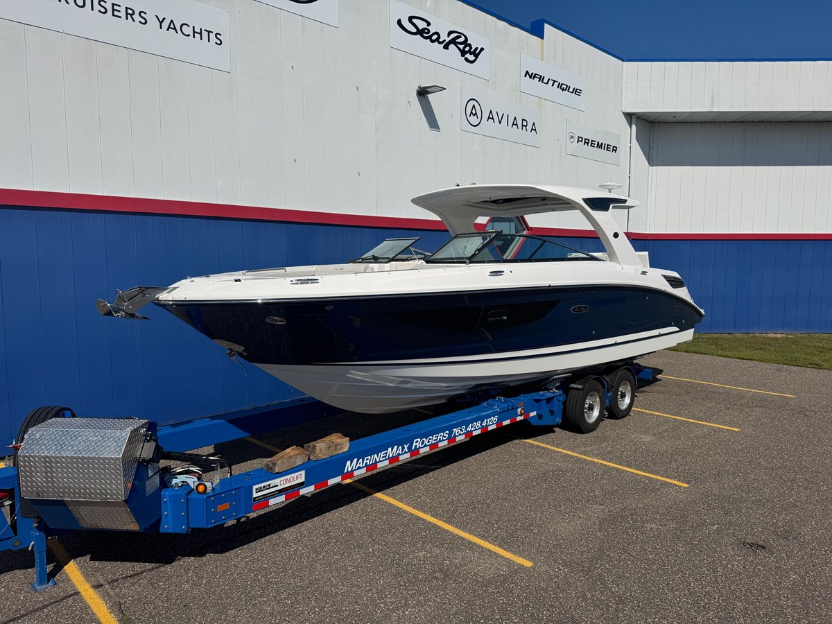 Sea Ray SLX 350 — 2026 Sea Ray SLX 350