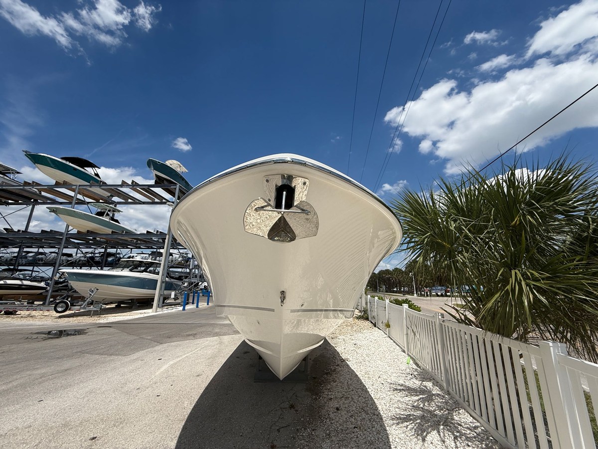 Boston Whaler 330 Vantage — 2025 Boston Whaler 330 Vantage — fotoğraf 2