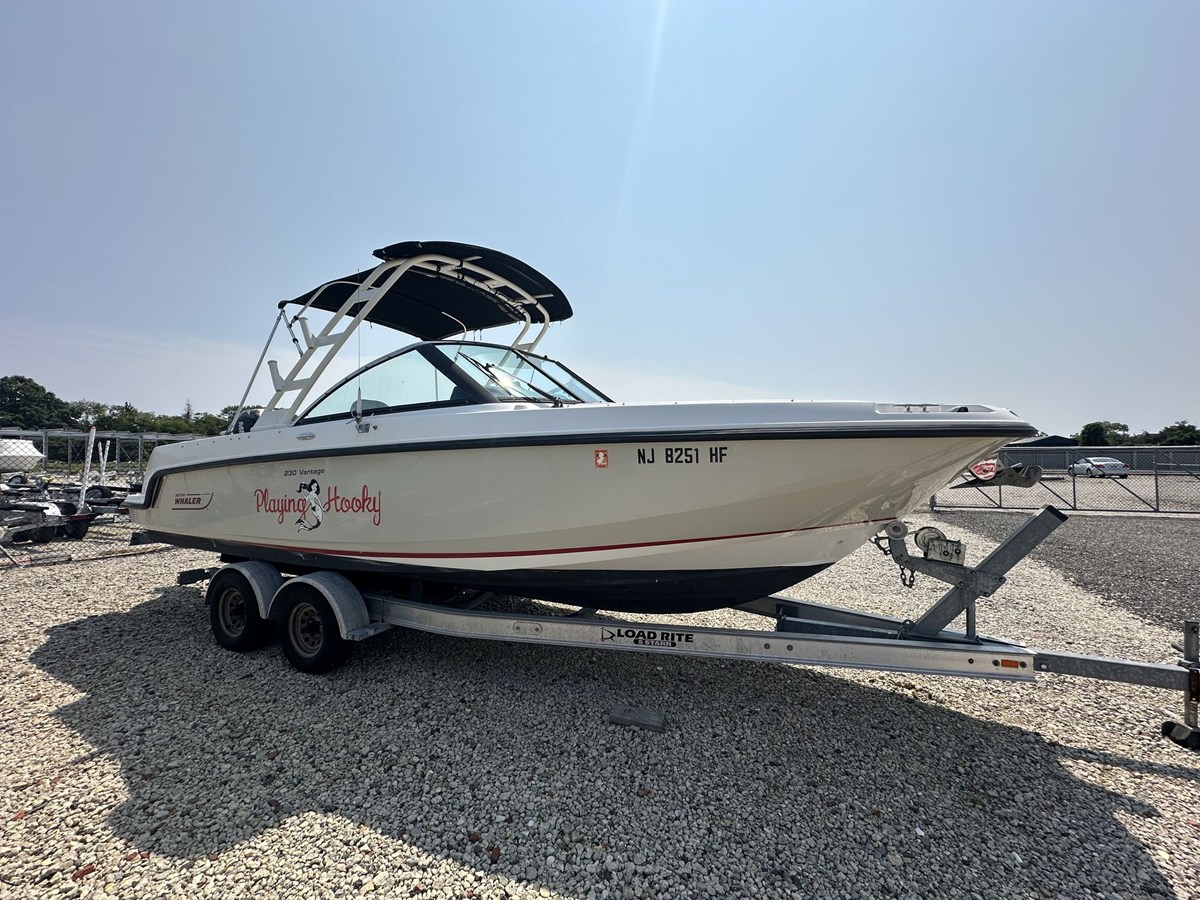 Boston Whaler 230 VANTAGE — 2013 Boston Whaler 230 Vantage — fotoğraf 3