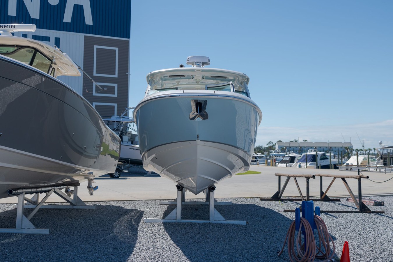 Boston Whaler VANTAGE 320 — 2025 Boston Whaler Vantage 320 — fotoğraf 2