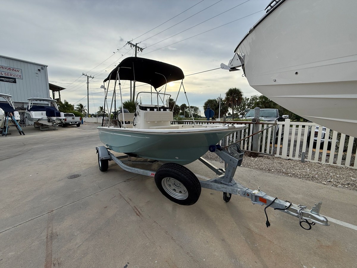 Boston Whaler 150 Montauk — 2027 Boston Whaler 150 Montauk — fotoğraf 2