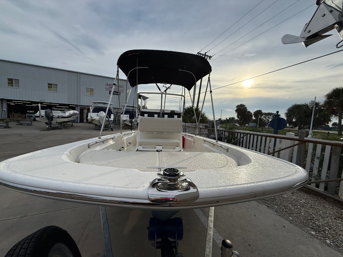Boston Whaler 150 Montauk — 2027 Boston Whaler 150 Montauk — fotoğraf 3