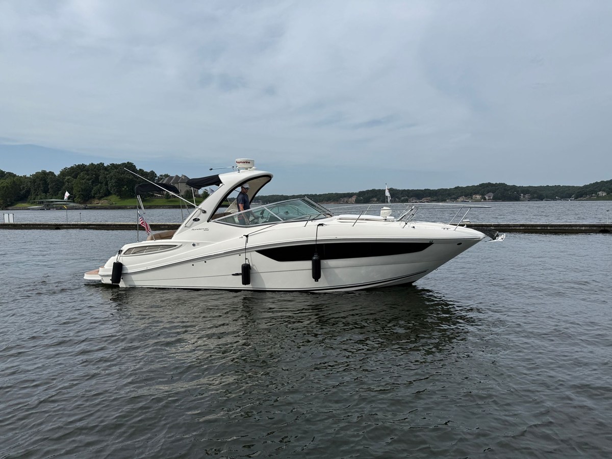 Sea Ray 330 SUNDANCER — 2016 Sea Ray 330 Sundancer