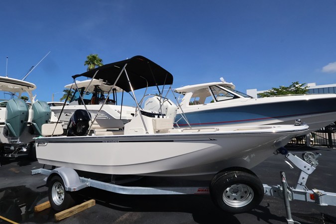 BOSTON WHALER 170 MONTAUK — 2027 Boston Whaler 170 Montauk