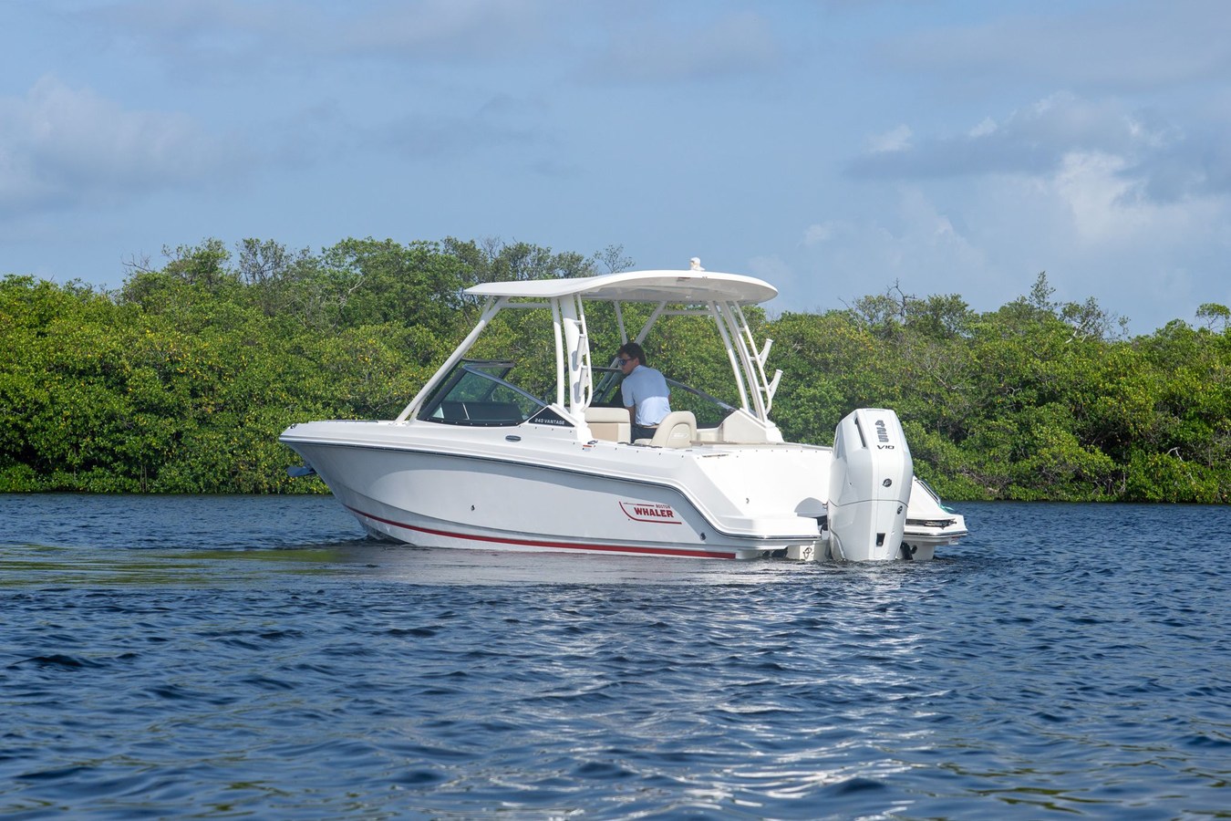 Boston Whaler 240 Vantage — 2026 Boston Whaler 240 Vantage — fotoğraf 4