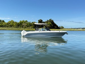BOSTON WHALER 240 VANTAGE