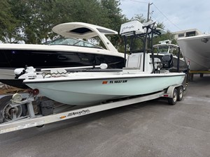 YELLOWFIN 24CE
