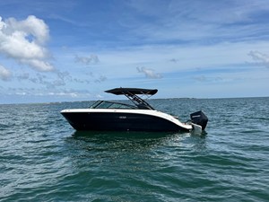 SEA RAY SDX 250 OUTBOARD