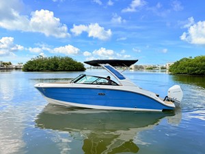 SEA RAY SDX 230 OUTBOARD