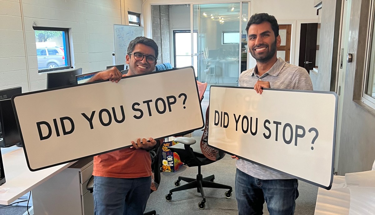 As câmeras de sinais de STOP da Obvio usam IA para detectar motoristas perigosos