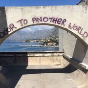 siri 8GE02 - Diverse Places