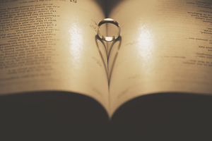 Marriage-medium