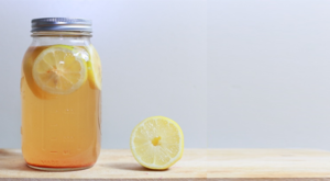 Lemonade%20on%20lawn-medium