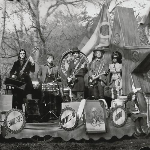 The Raconteurs - Consolers Of The Lonely