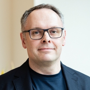 Dr. Thorsten Müller - Chief Executive Officer