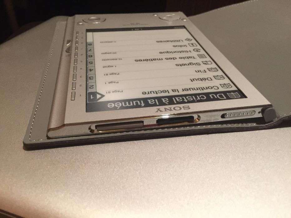 Sony PRS505 Portable Digital EReader System (Silver) in Craiova