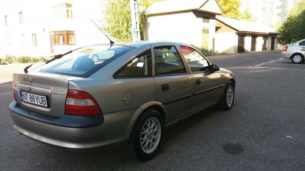 Opel vectra b stance