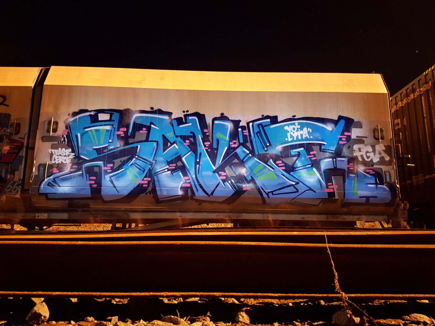 SAKT (Hamilton) Graffiti Writer Spotlight Bombing Science