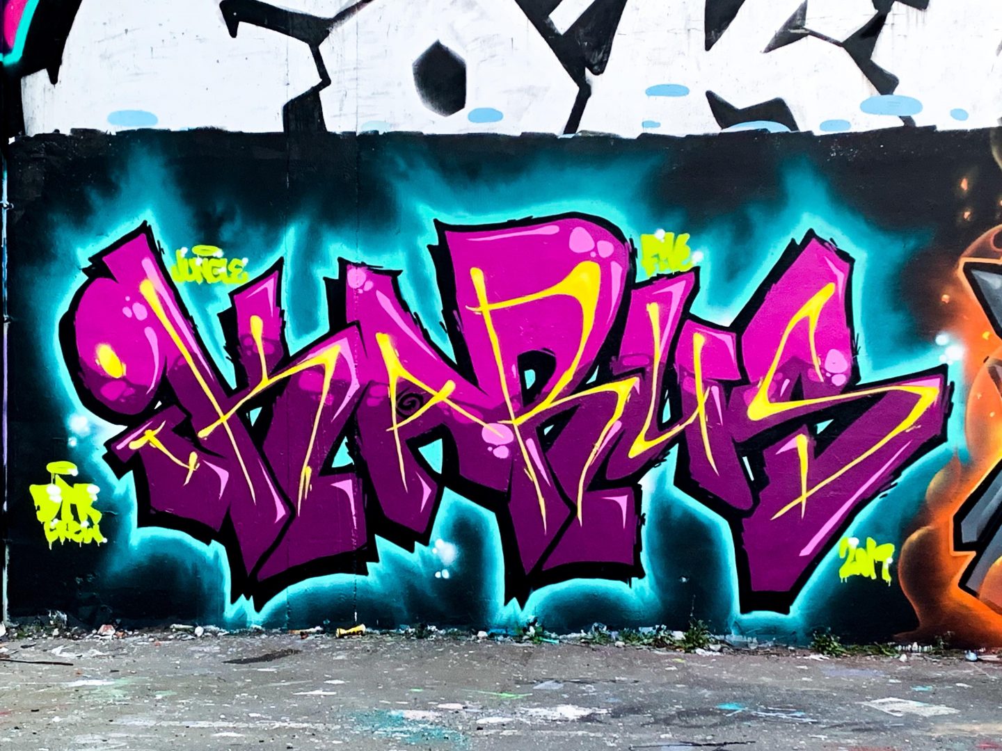 Ikarus (Christchurch) Graffiti Writer Spotlight Bombing Science