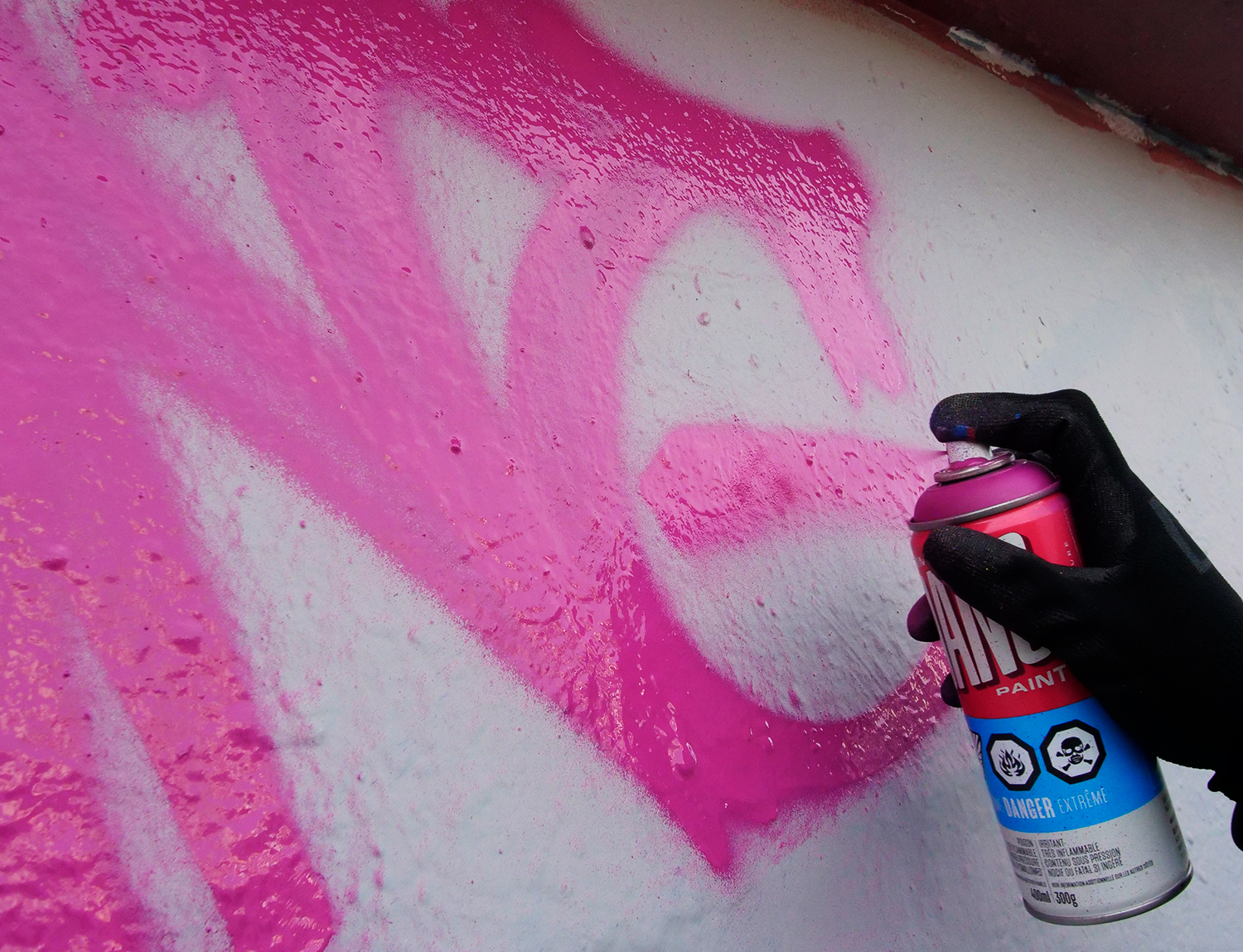 Graffiti Video DANG 400ml Spray Paint Test Bombing Science