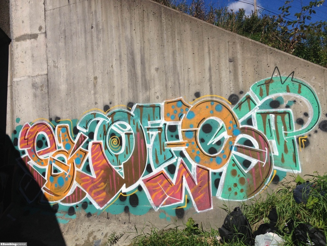 Slots / Ottawa / Walls
