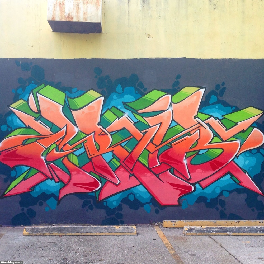 Grabster / Miami / Walls