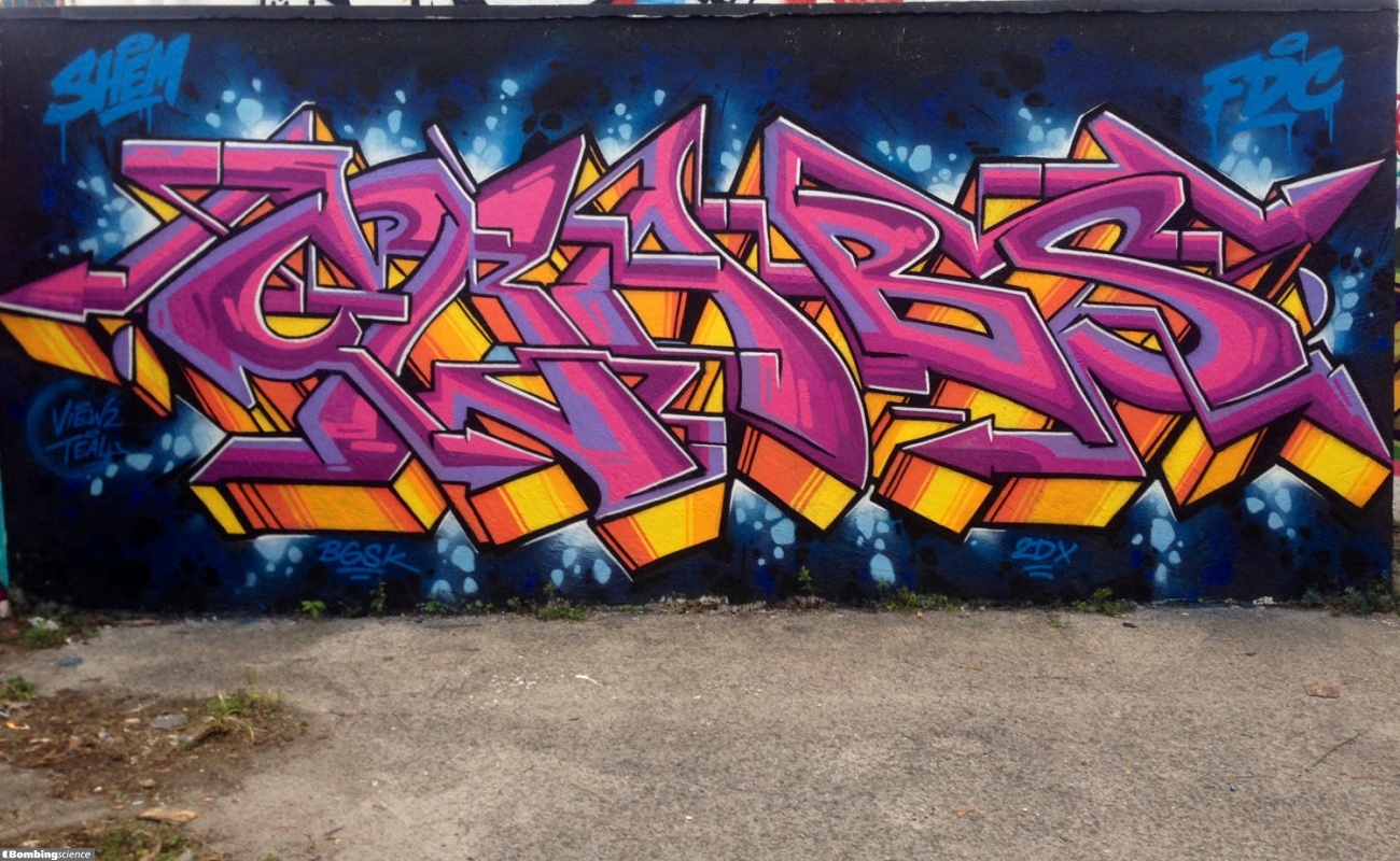 Grabster / Miami / Walls