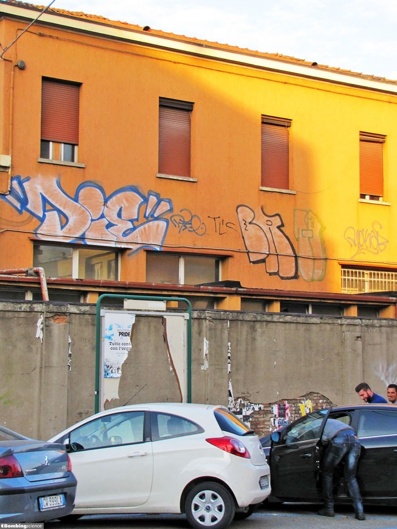 Bologne Bombing (10 pics) Bombing Science