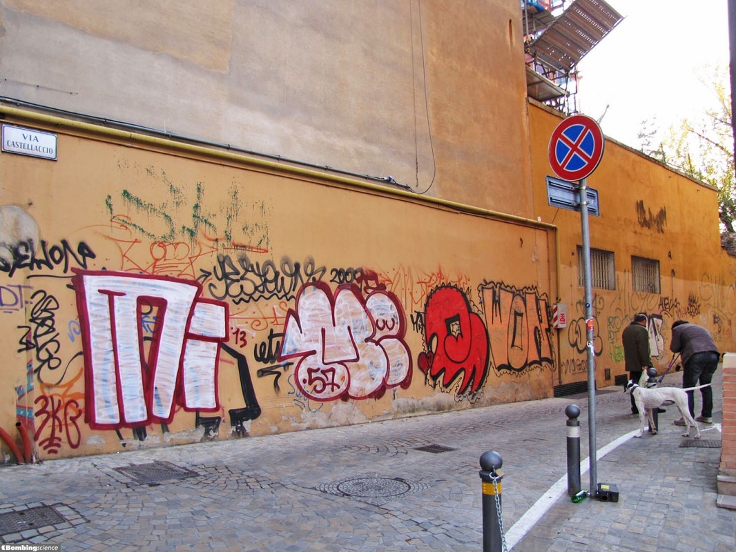 Bologne Bombing (9 pics) Bombing Science