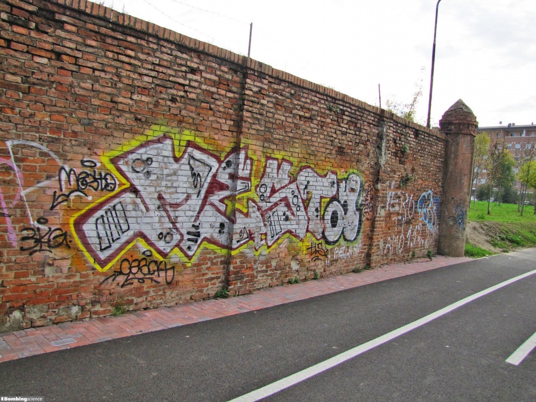 Bologna Bombing (11 pics) Bombing Science