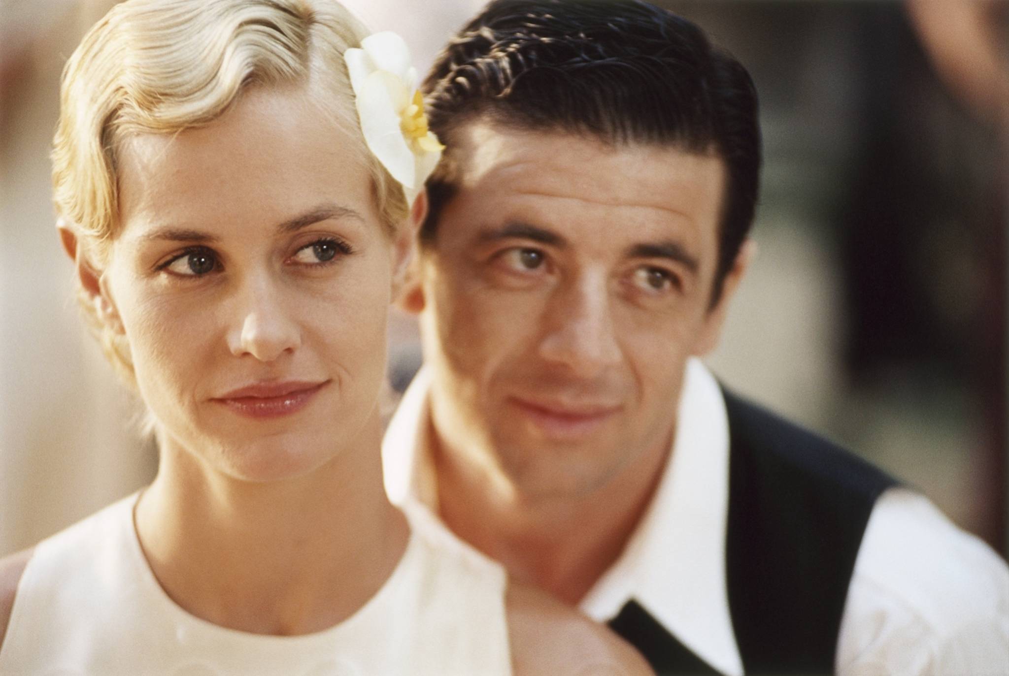 Семейная тайна. Семейная тайна (2007) (un Secret). Фильм с Сесиль де Франс семейная тайна. Секрет 2007 фильм Франция. Семейные тайны сериал кадры.