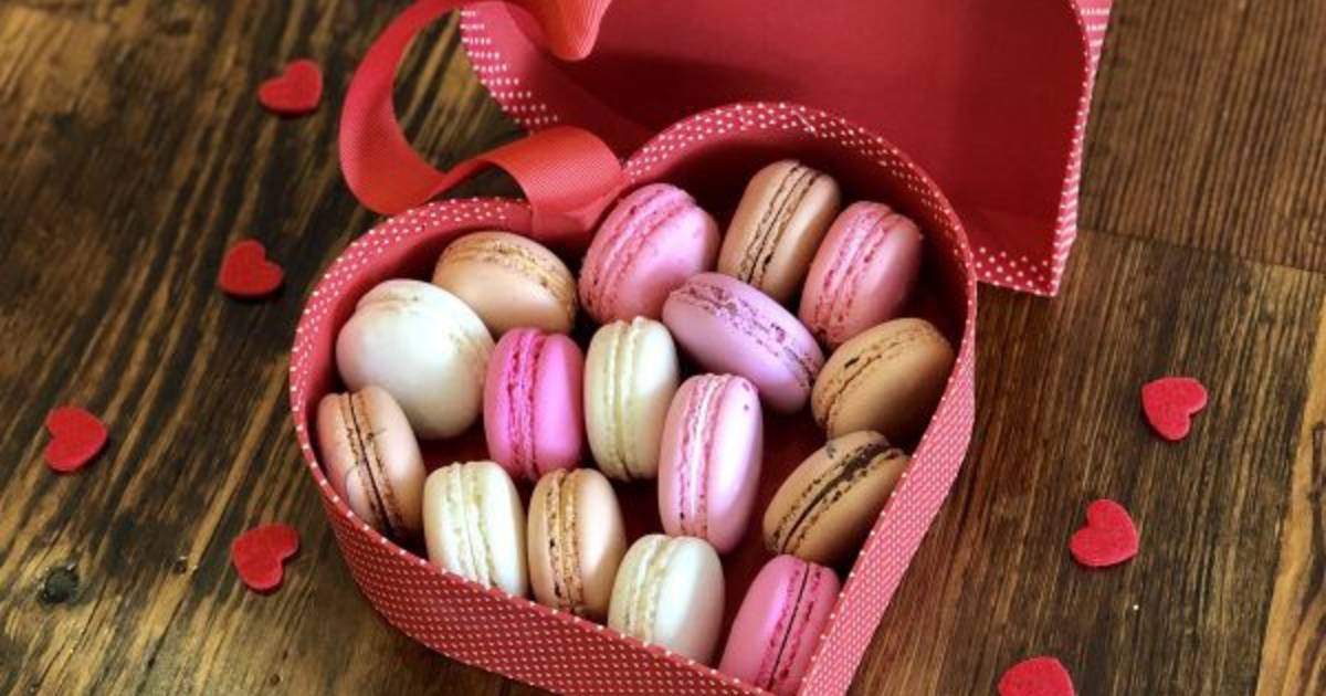 Galentines Day Macaron Class
