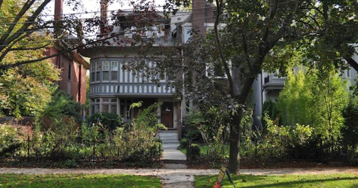 Ainsley House Bed And Breakfast Ontario Canada