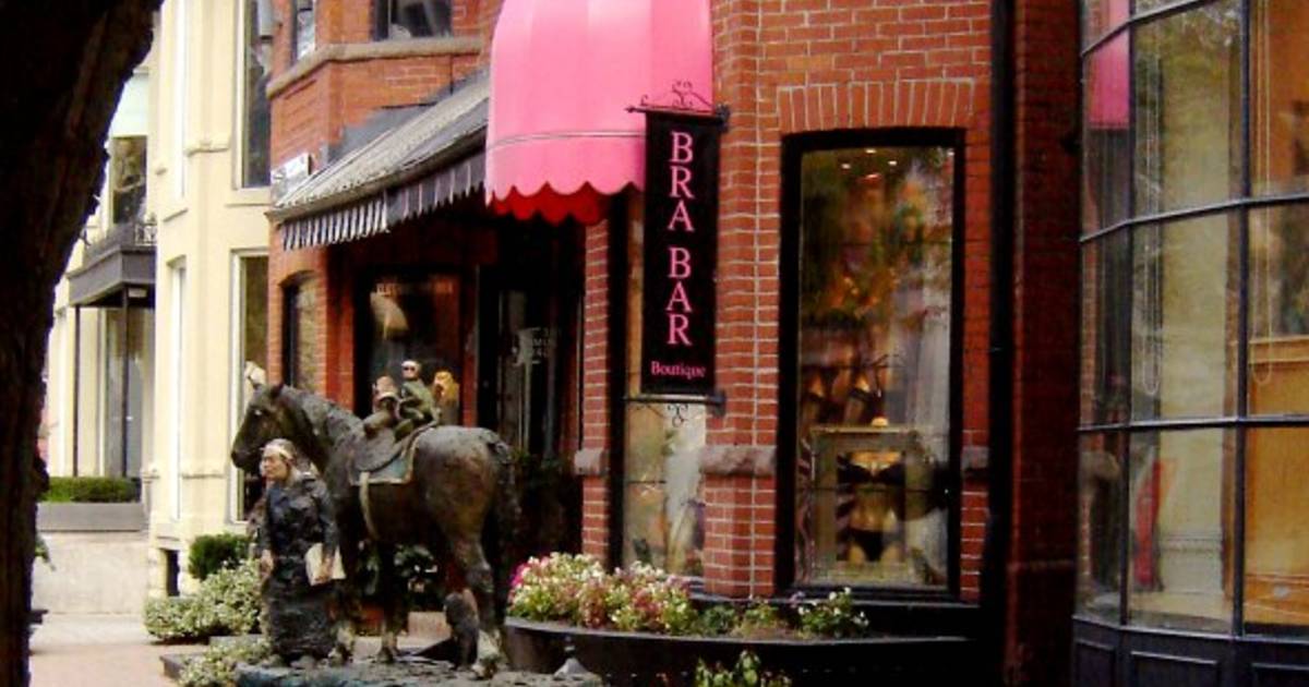 Bra Bar blogTO Toronto