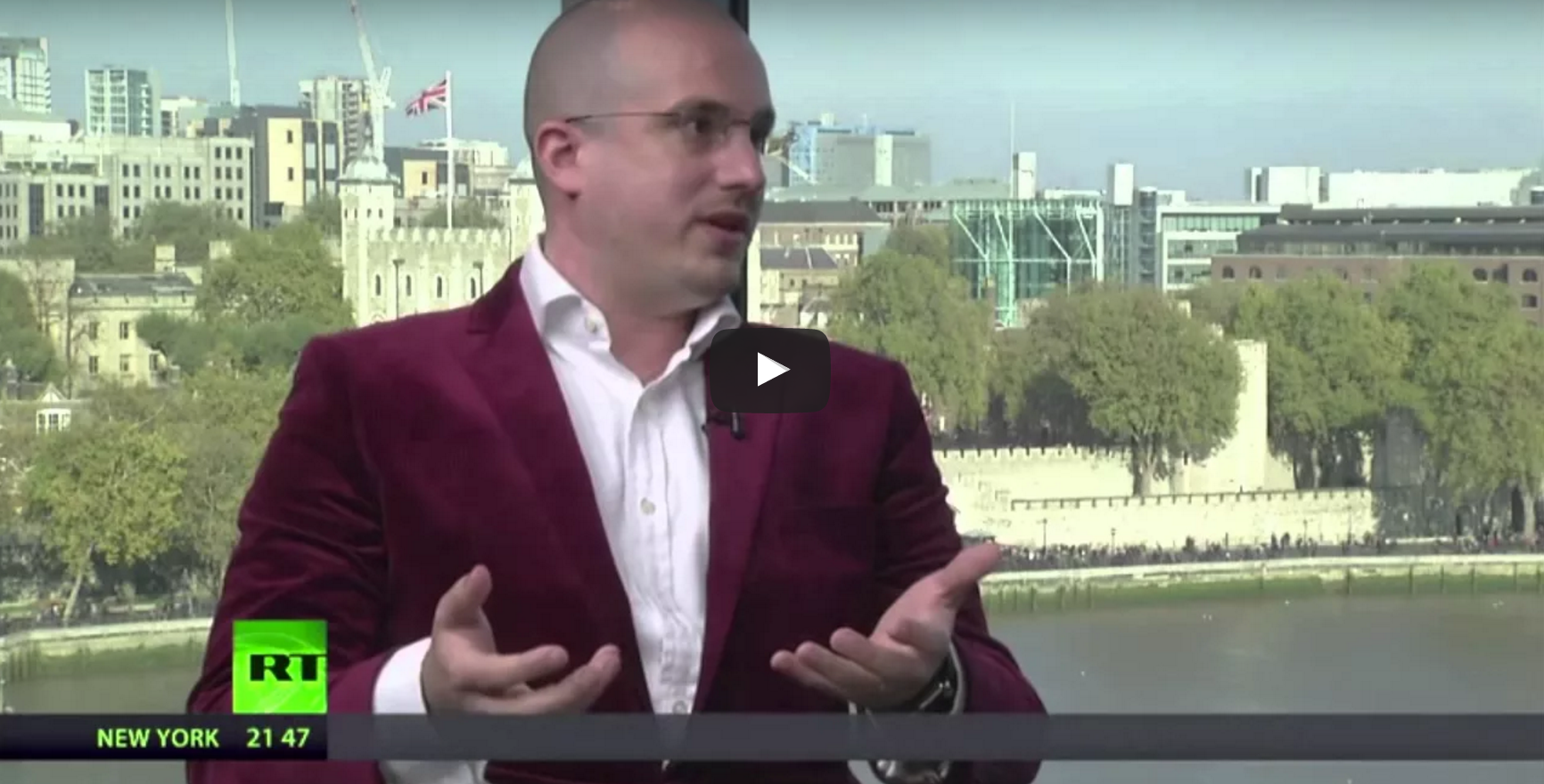 BnkToTheFuture CEO Simon Dixon returns to the Keiser Report