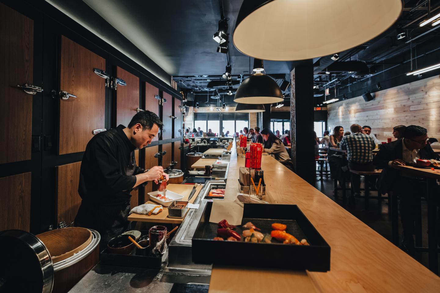 Great Spots to Dine Solo Lettuce Entertain You