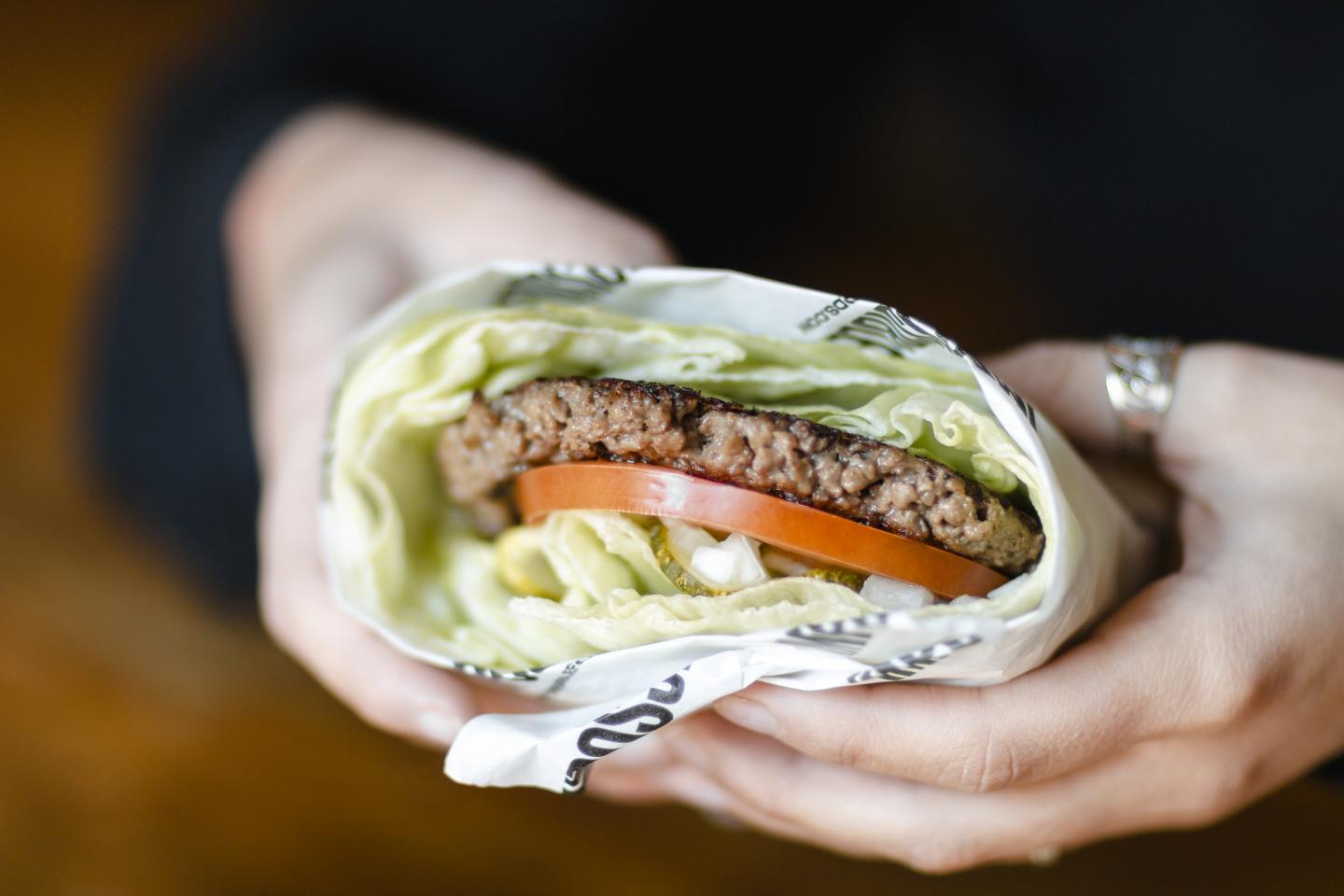 M Burger_Vegan Impossible Burger Salad Style