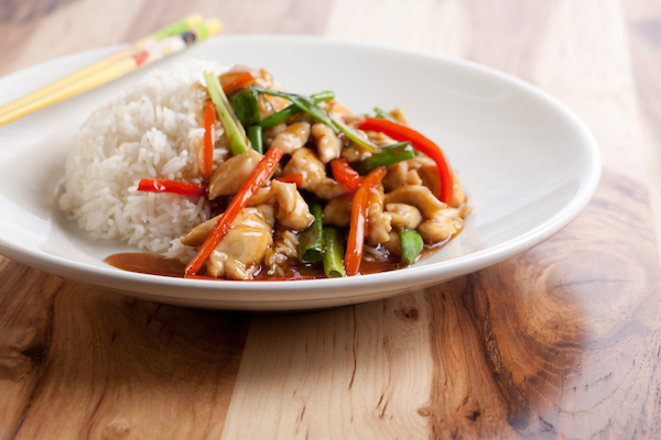 A gluten-free chicken stir-fry bowl at Big Bowl