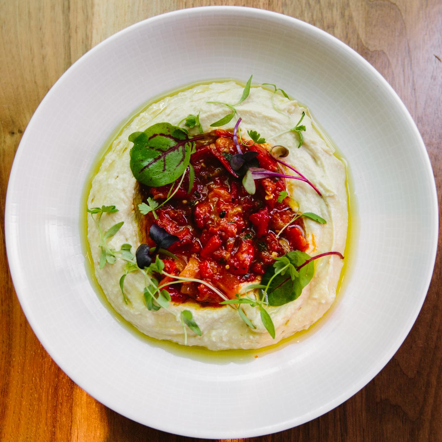 Ema Spicy Hummus