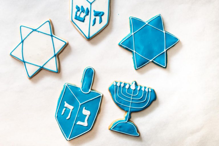 Here s How To Make The Best Hanukkah Cookies Ever Lettuce Entertain You