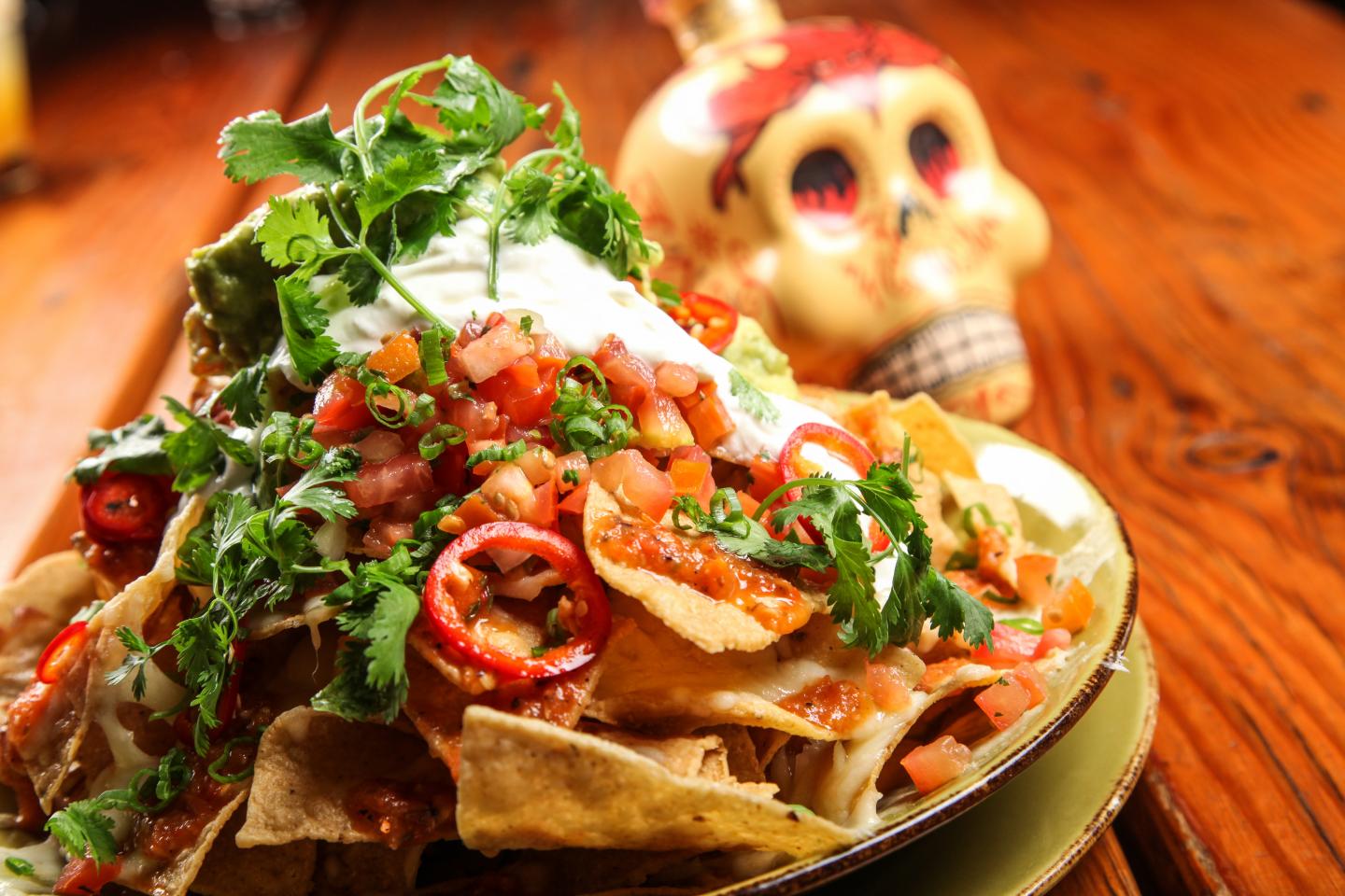 How To Build The Perfect Nachos Lettuce Entertain You