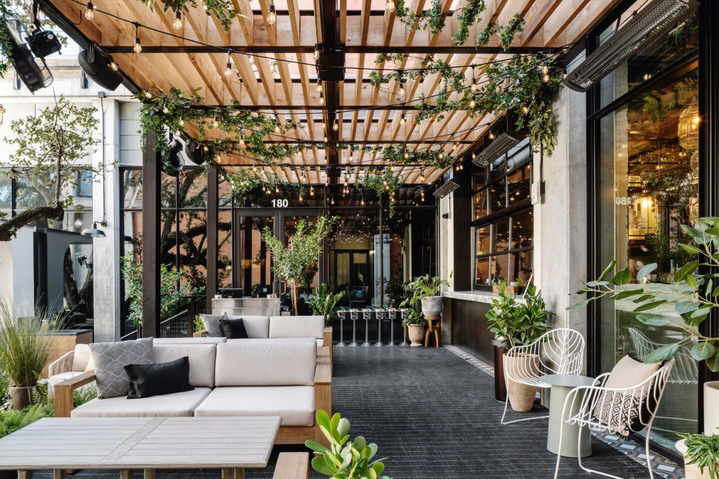 Private Event Spaces in Austin Lettuce Entertain You