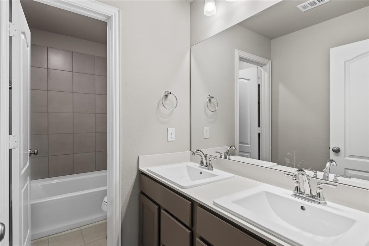 Crockett 5A3 Representative Photography